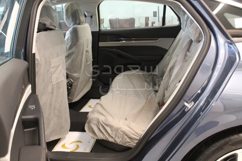 2025 Ford Taurus Titanium