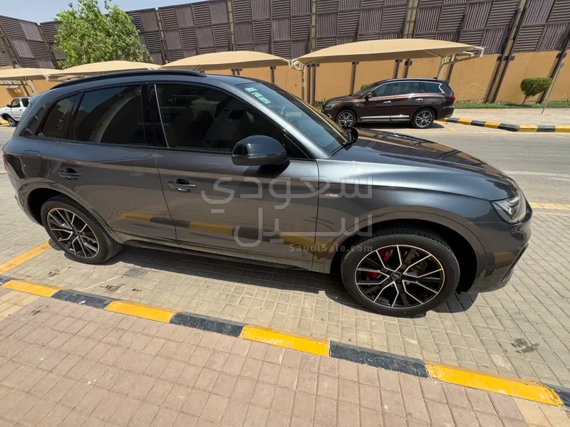 2021 Audi Q5 S Line