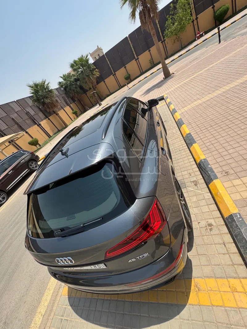 2021 Audi Q5 S Line