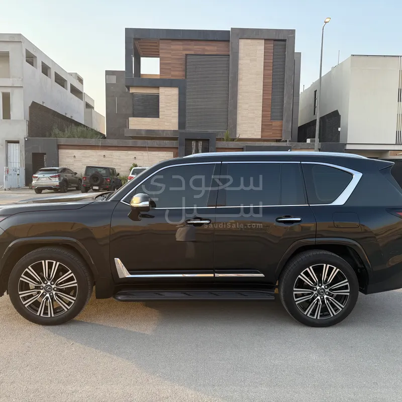 2024 Lexus LX 600