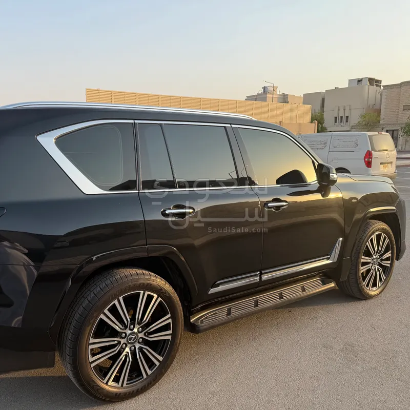 2024 Lexus LX 600