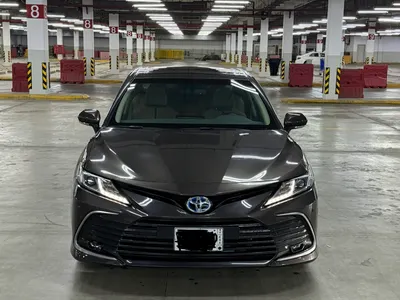 2023 تويوتا كامري جي ال اي