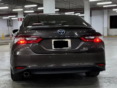 2023 تويوتا كامري جي ال اي