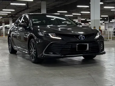 2023 تويوتا كامري جي ال اي