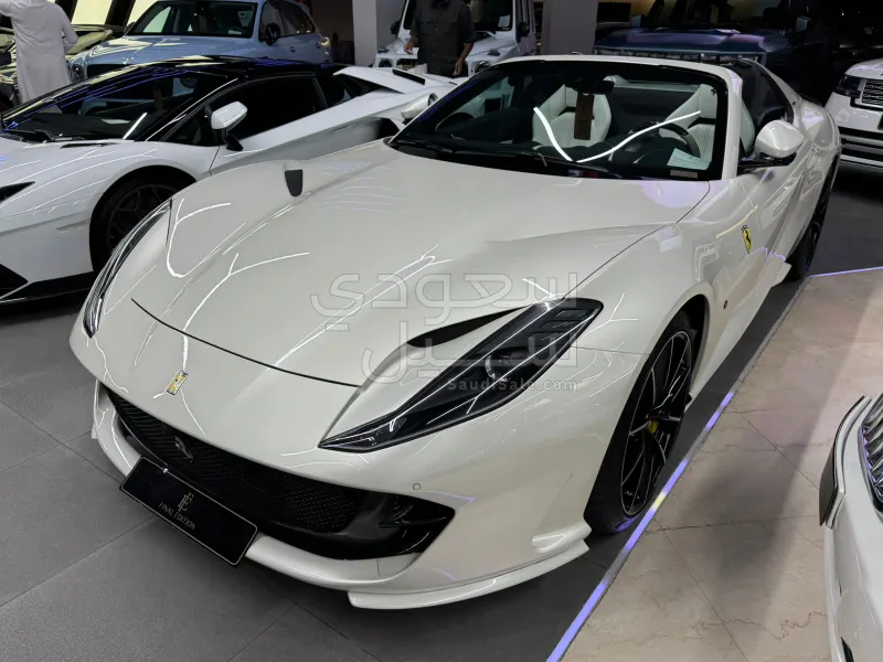 2021 Ferrari 812 GTS