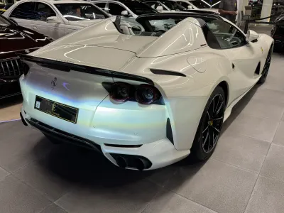 2021 Ferrari 812 GTS