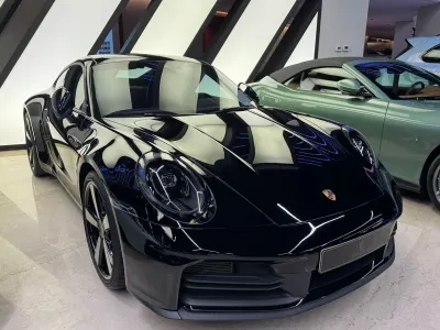 2025 Porsche 911 Carrera