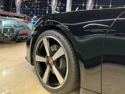 2025 Porsche 911 Carrera