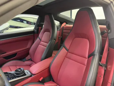 2025 Porsche 911 Carrera
