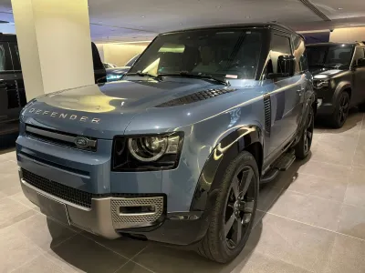 2025 Land Rover Defender HSE