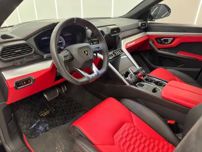 2019 Lamborghini URUS
