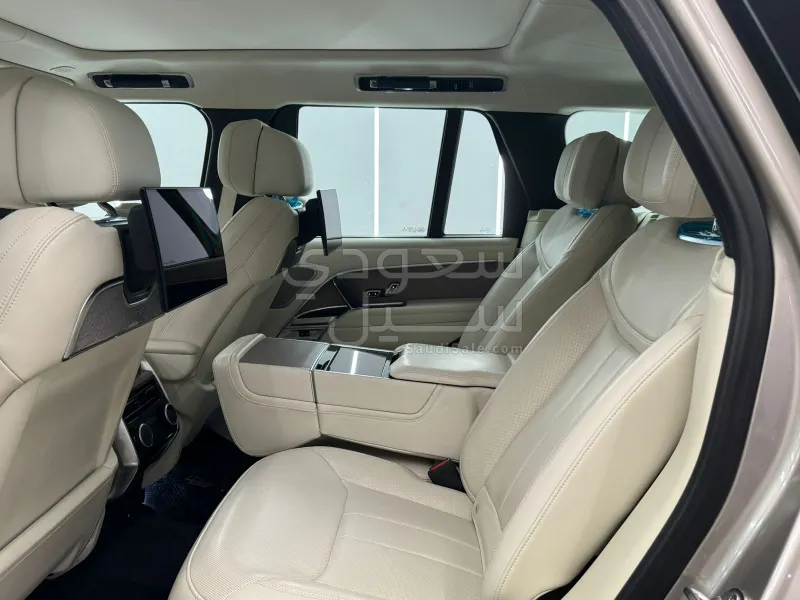 2022 Land Rover Range Rover First Edition