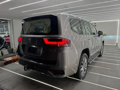 2022 Toyota Land Cruiser GXR