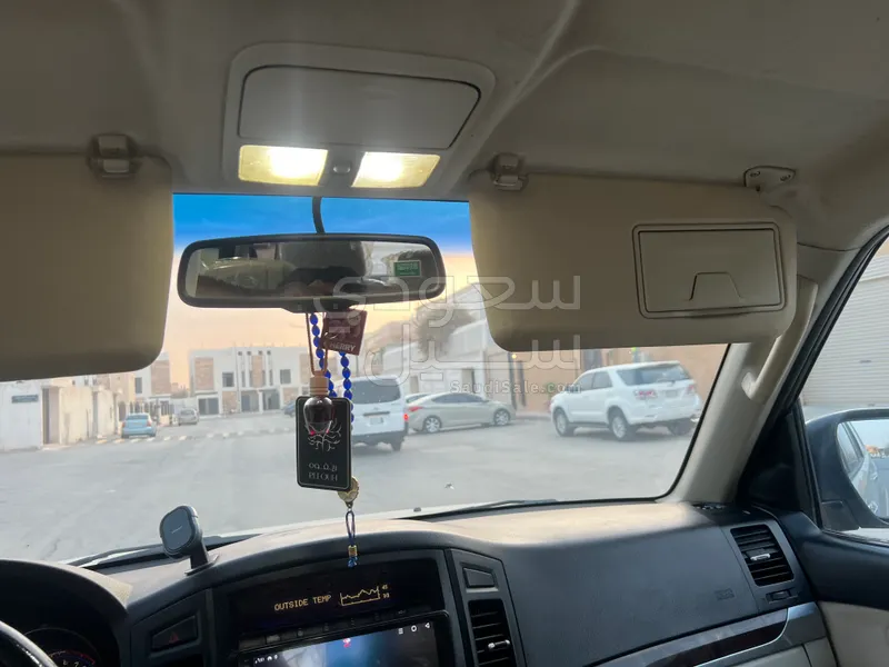 2010 Mitsubishi Pajero