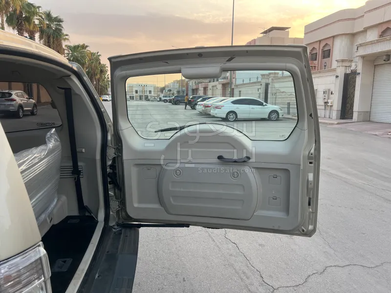 2010 Mitsubishi Pajero