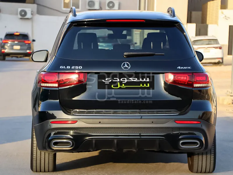2021 مرسيدس - بنز جي إل بي 250
