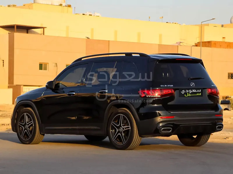 2021 مرسيدس - بنز جي إل بي 250