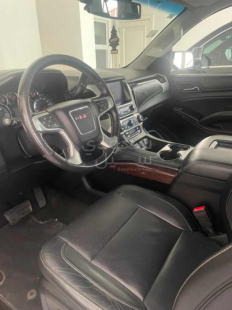 2018 GMC Yukon SLT