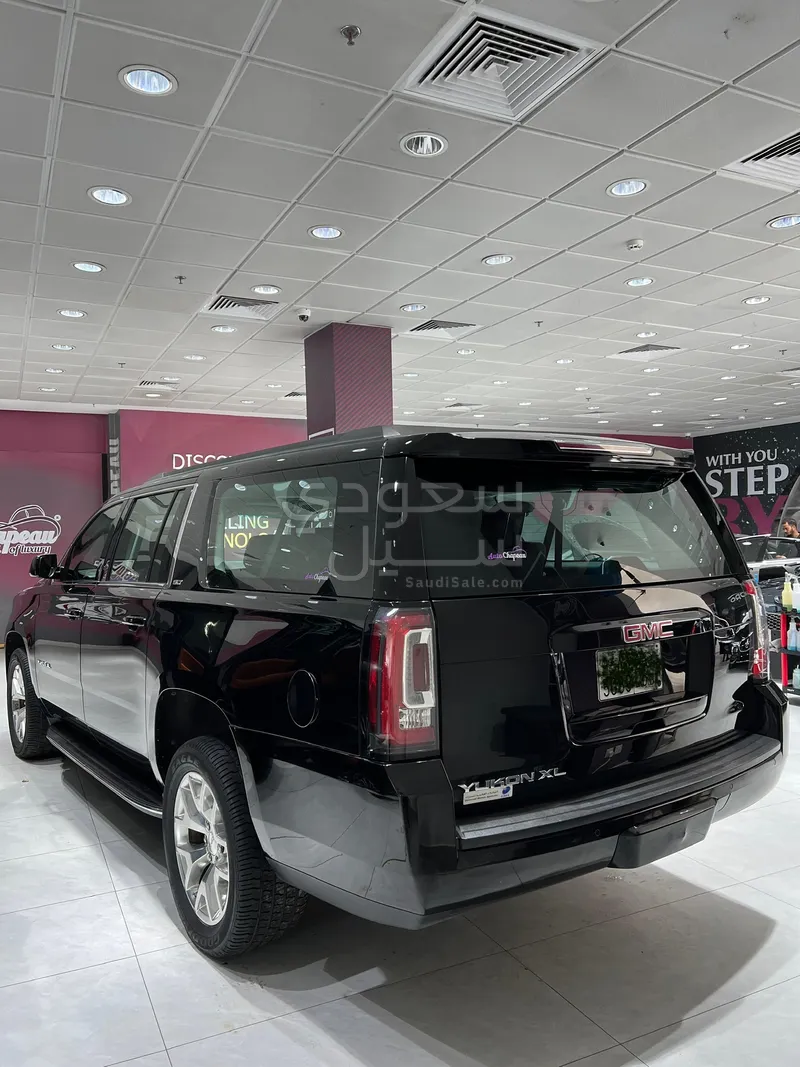 2018 GMC Yukon SLT