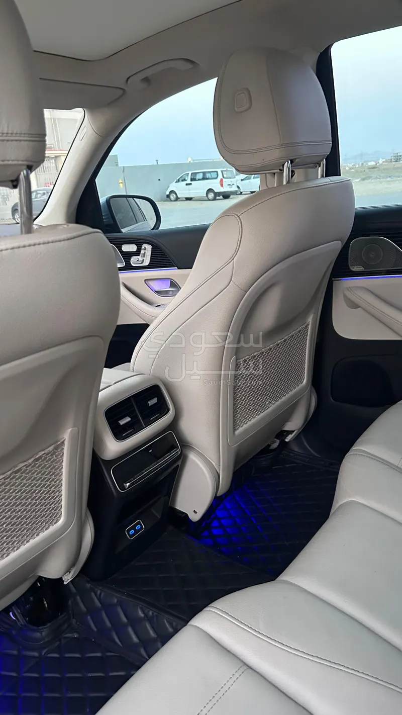 2024 مرسيدس - بنز جي إل إي 450