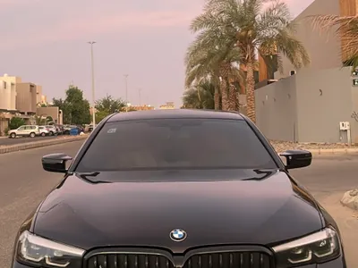 2021 بي ام دبليو الفئة الخامسة 520 أي إم كت