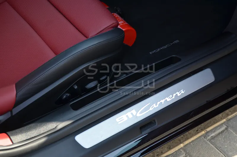 2025 بورش 911 كاريرا