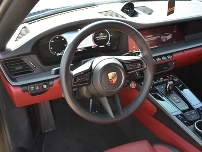 2025 بورش 911 كاريرا