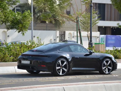 2025 بورش 911 كاريرا