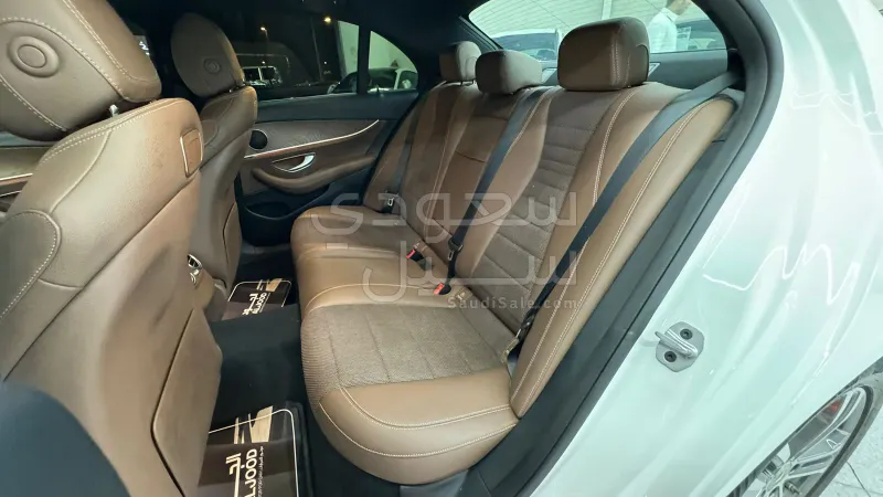 2022 Mercedes-Benz E 200