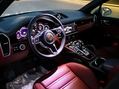 2023 Porsche Cayenne Platinum edition