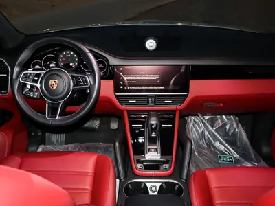 2023 Porsche Cayenne Platinum edition