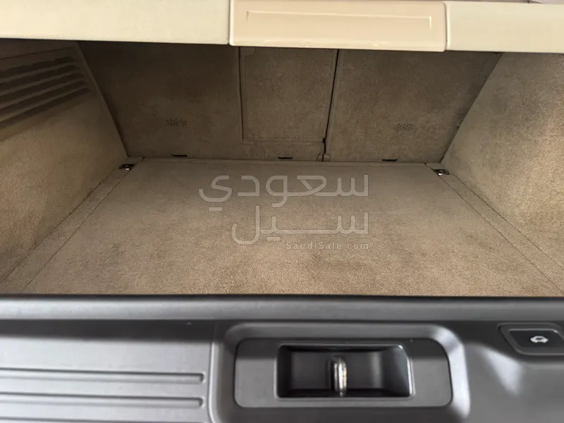 2016 لاند روفر رينج روفر اتش اس اي