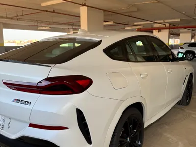 2020 BMW X Series 6 M50i