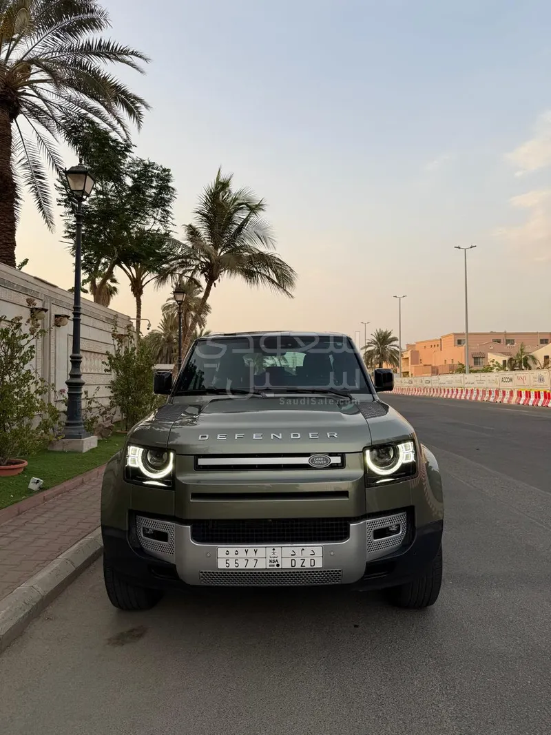 2023 Land Rover Defender 90