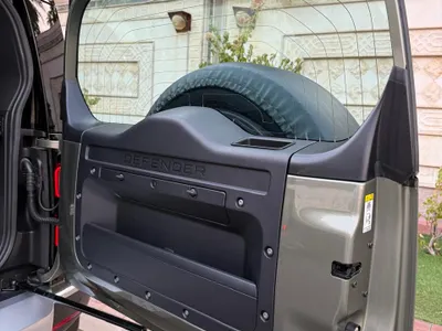 2023 Land Rover Defender 90