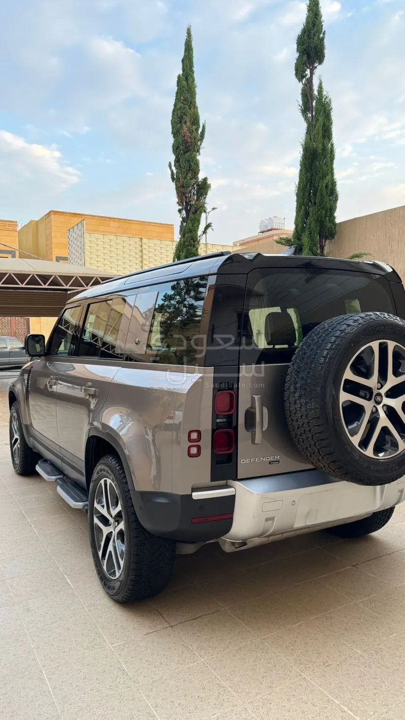 2023 Land Rover Defender 110