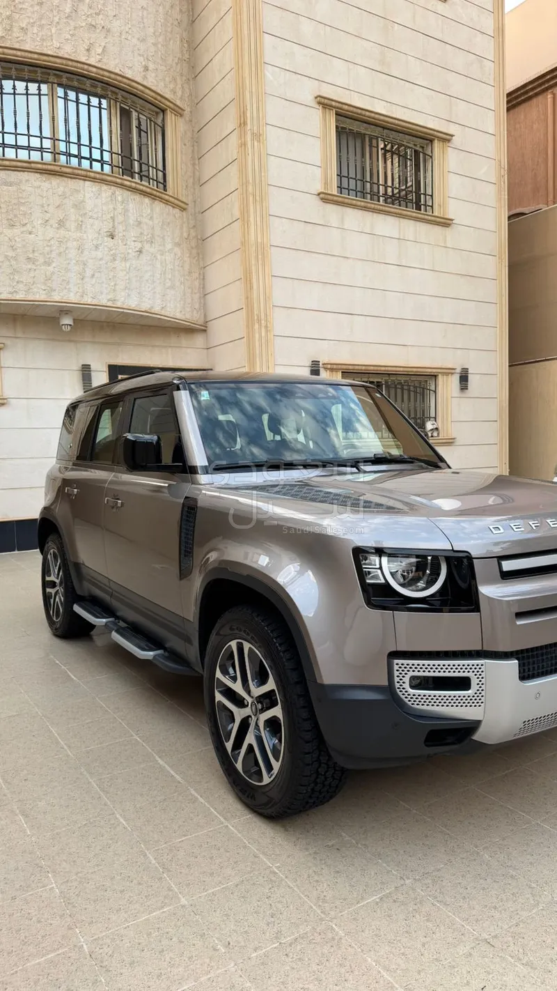 2023 Land Rover Defender 110
