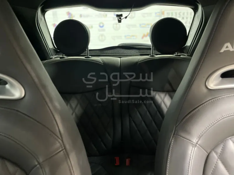 2023 فيات ابارث 695 توريزمو