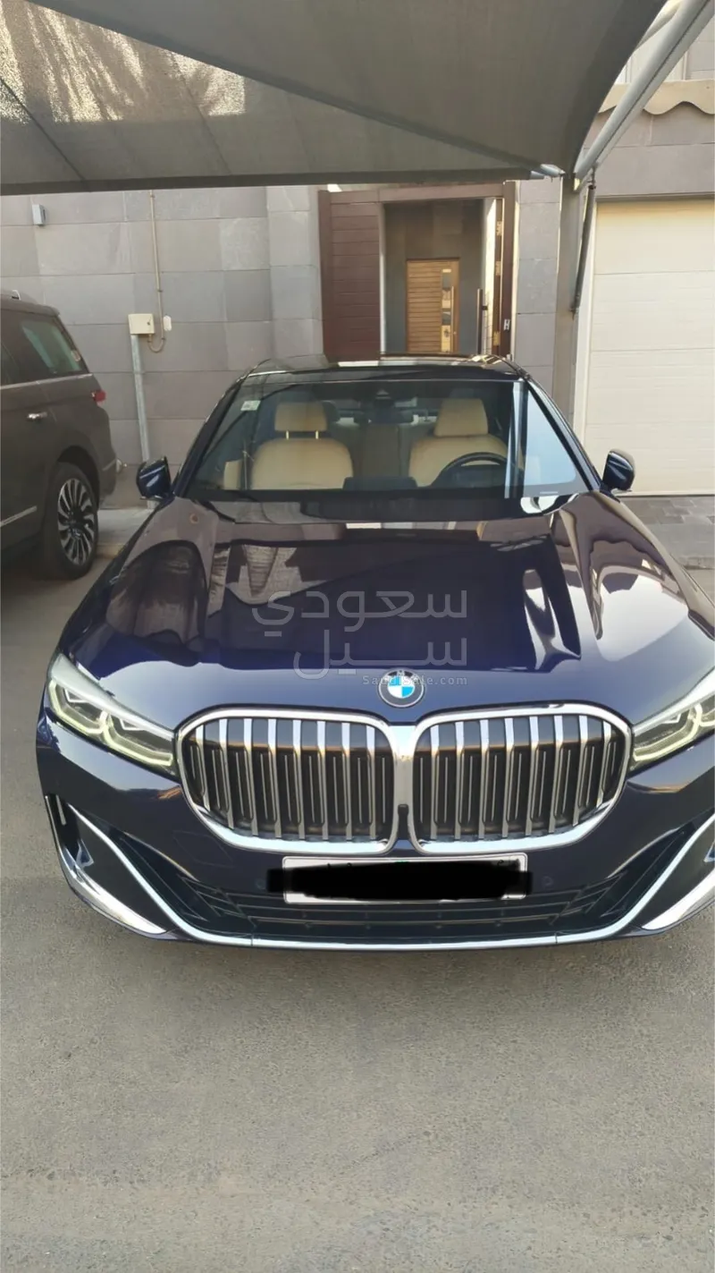 2020 بي ام دبليو الفئة السابعة 730 إل أي