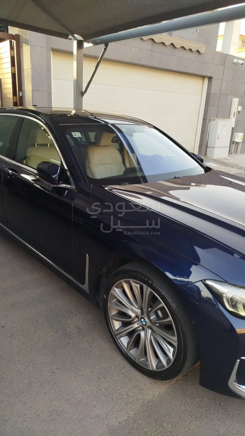 2020 بي ام دبليو الفئة السابعة 730 إل أي
