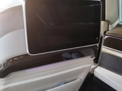 2020 بي ام دبليو الفئة السابعة 730 إل أي