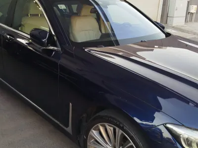 2020 بي ام دبليو الفئة السابعة 730 إل أي