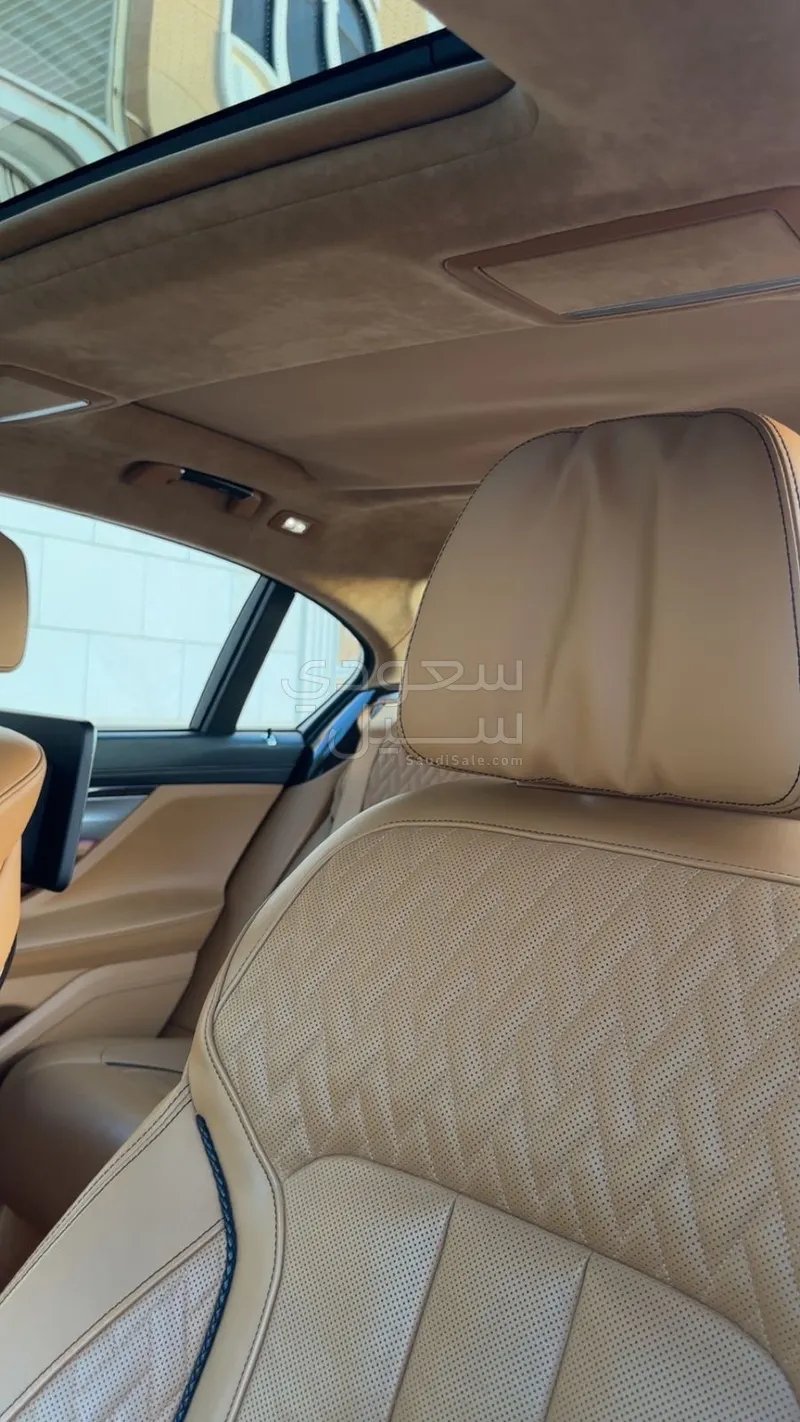 2018 بي ام دبليو الفئة السابعة 760 إل أي إم