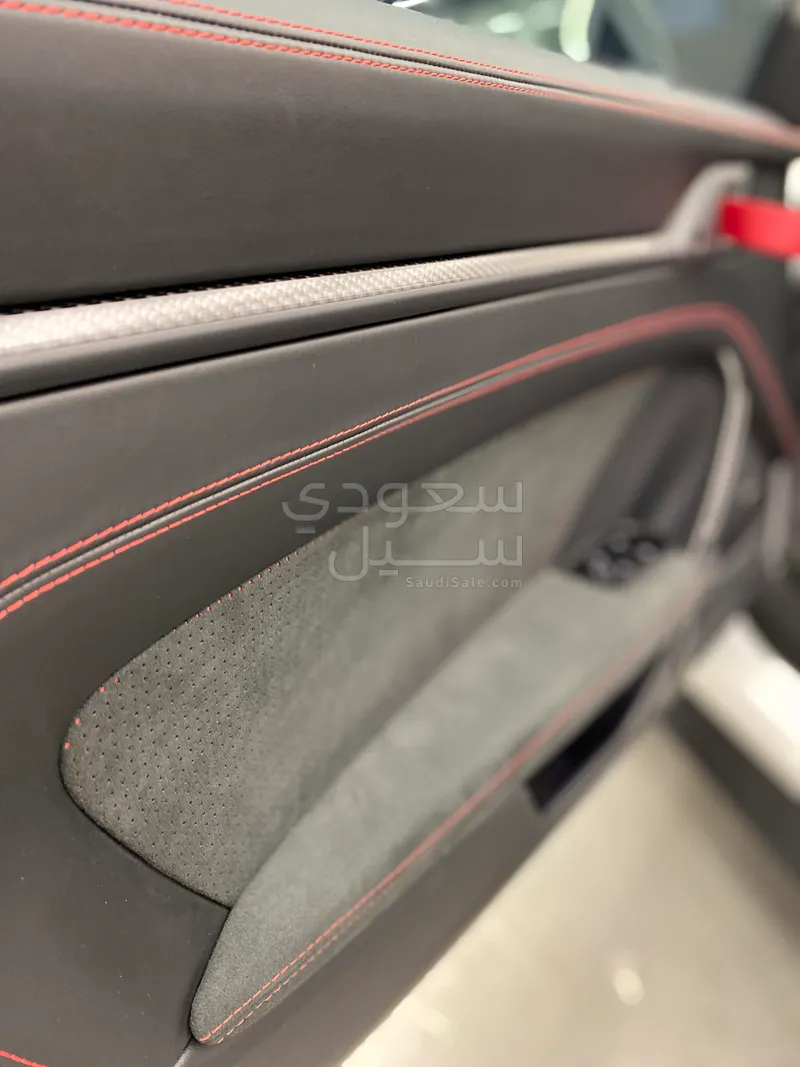 2025 بورش 911 جي تي 3 ار اس