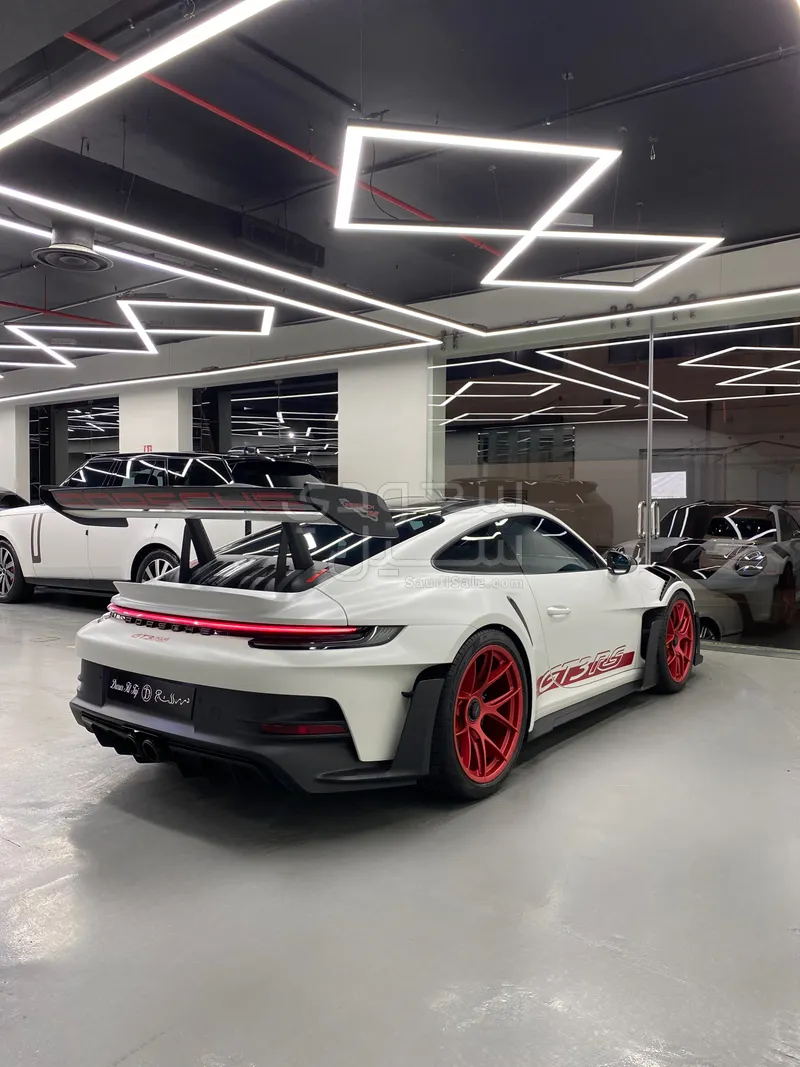 2025 بورش 911 جي تي 3 ار اس
