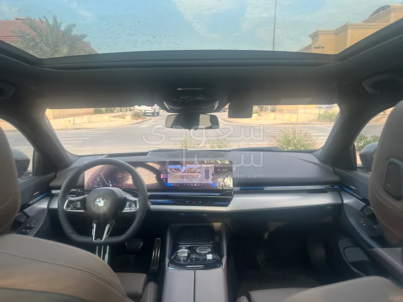 2024 بي ام دبليو الفئة الخامسة 520 أي