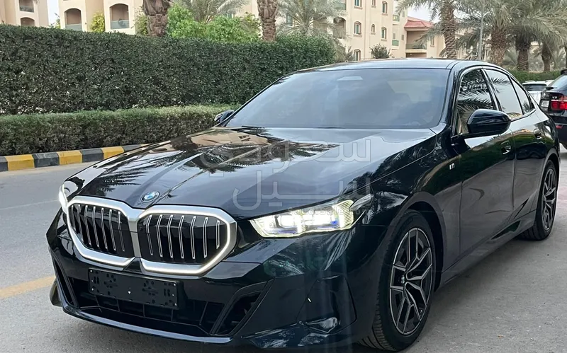 2024 بي ام دبليو الفئة الخامسة 520 أي