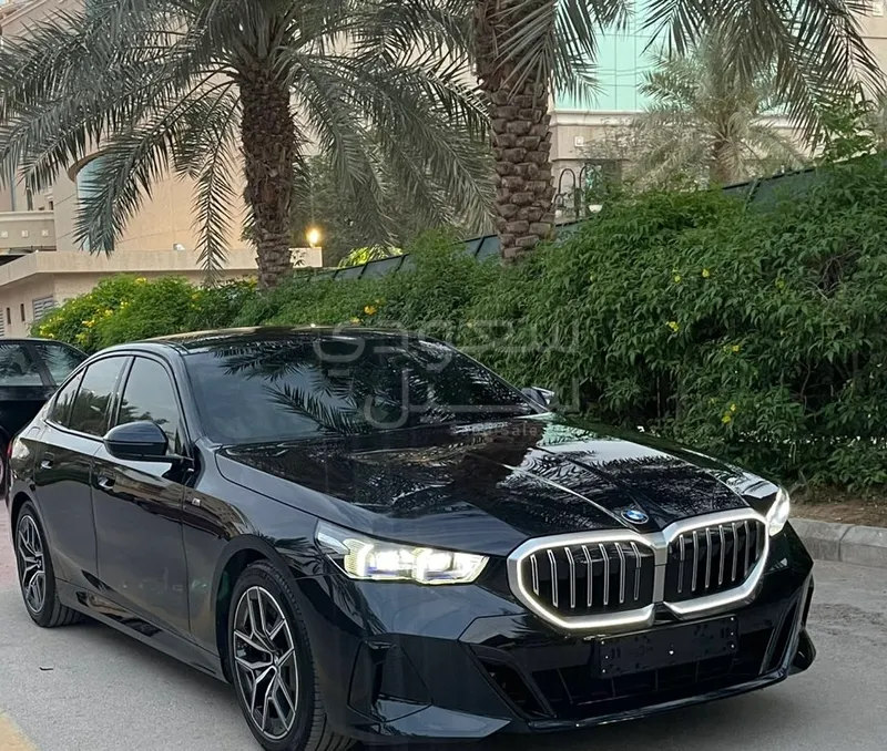 2024 بي ام دبليو الفئة الخامسة 520 أي