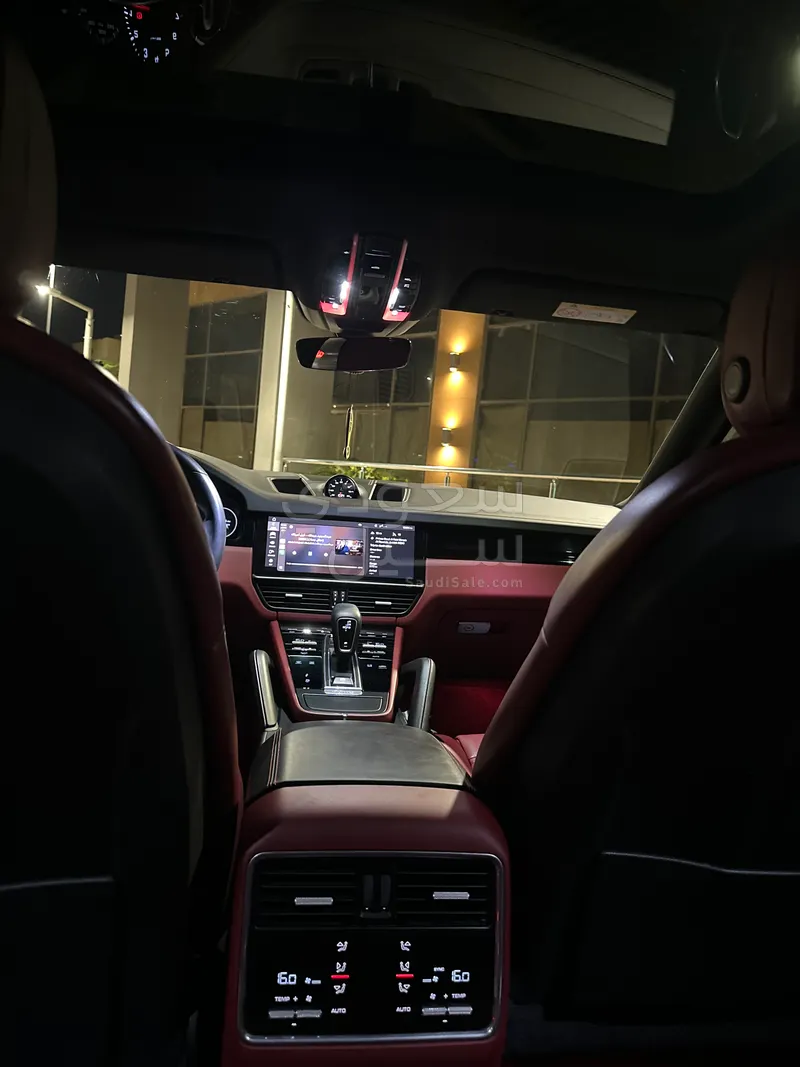 2020 Porsche Cayenne Coupe