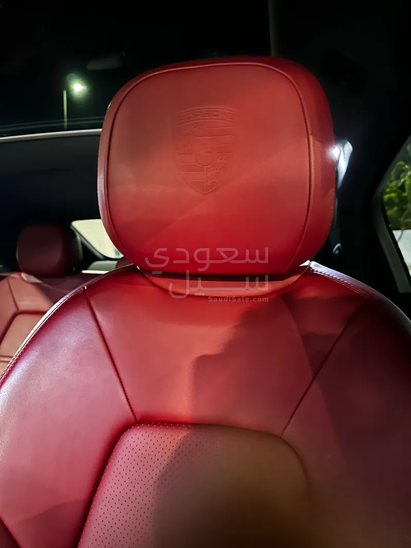 2020 Porsche Cayenne Coupe